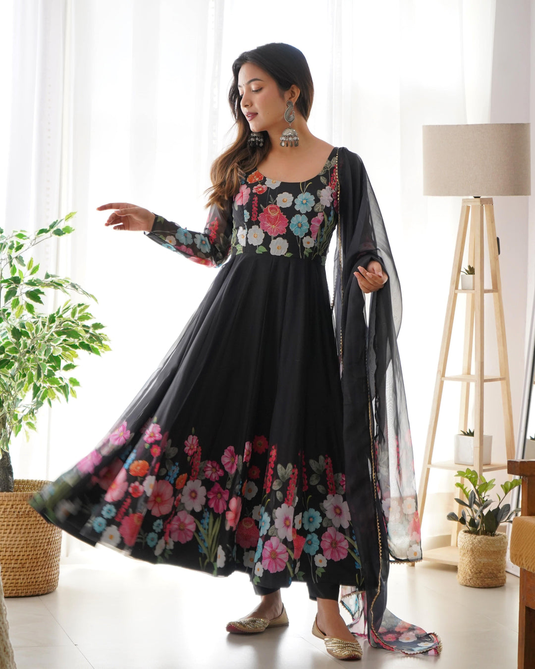 Timeless Floral Printed Organza Anarkali Suit Set – Perfect for the Festive and Wedding Season